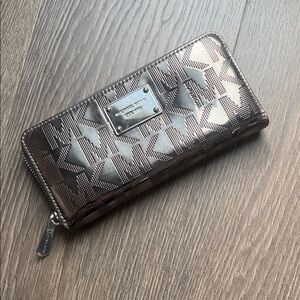 Michael Kors Silver Logo Wallet